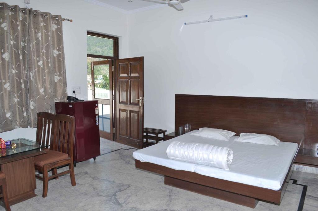 Shivanta Residency Hotell Rishīkesh Rom bilde