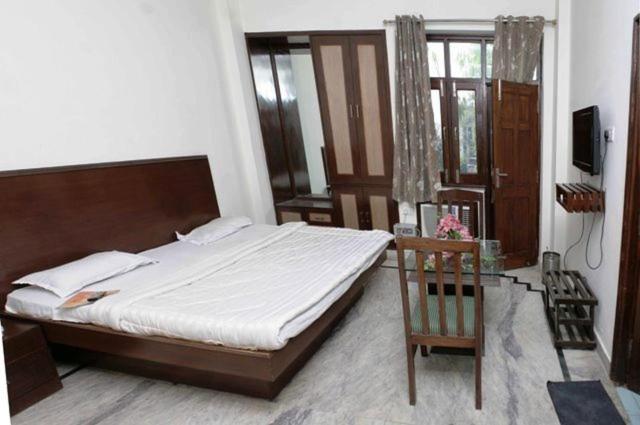 Shivanta Residency Hotell Rishīkesh Rom bilde